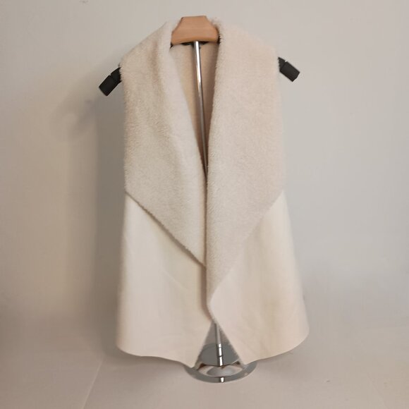 Lauren Ralph Lauren Faux Suede Sherpa Vest Women’s L - Large - Picture 14 of 14